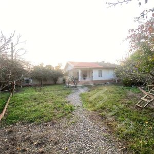 ویلایی به متراژ 715 متر با سند تک برگ در روستای امشه شهر سنگر