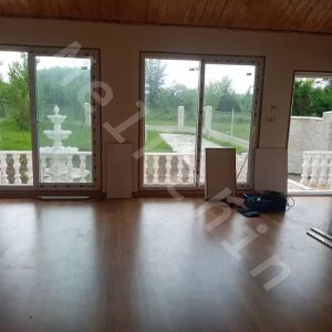 ویلایی به متراژ 650 متر در روستای قاضیان در بخش سنگر